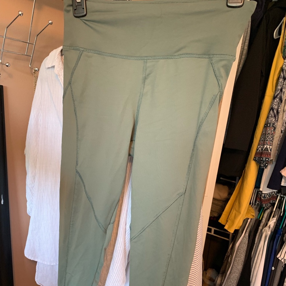 Forest green athletic leggings